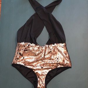 Iheartraves bodysuit